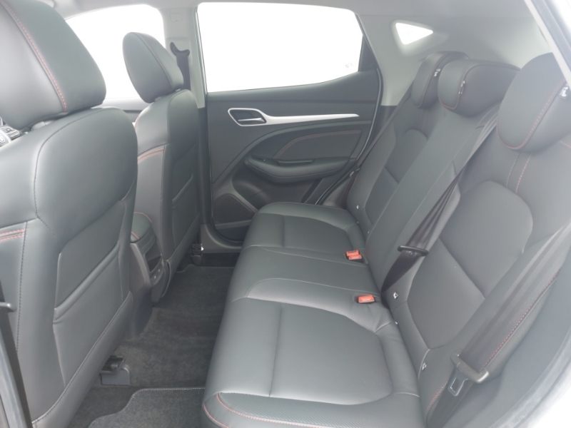 MG ZS 1.0T Gdi Exclusive SO72CJV White #6