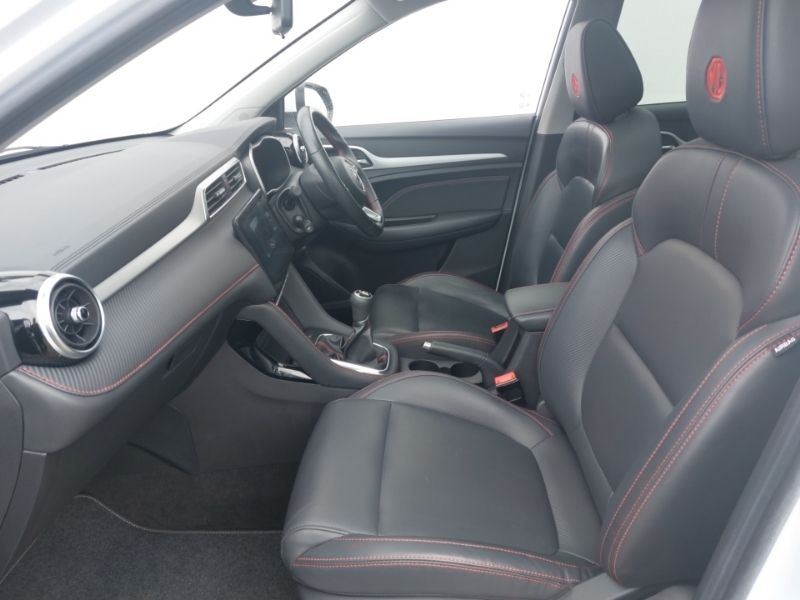 MG ZS 1.0T Gdi Exclusive SO72CJV White #5