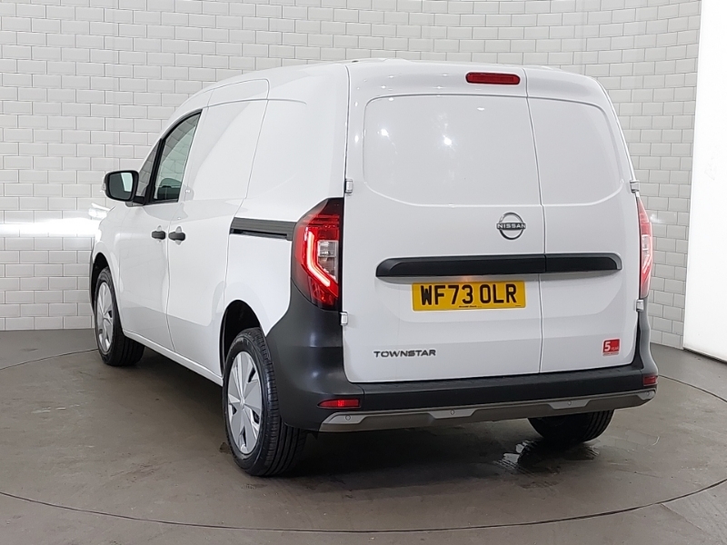 Nissan TOWNSTAR 1.3 Acenta Van WF73OLR White #2