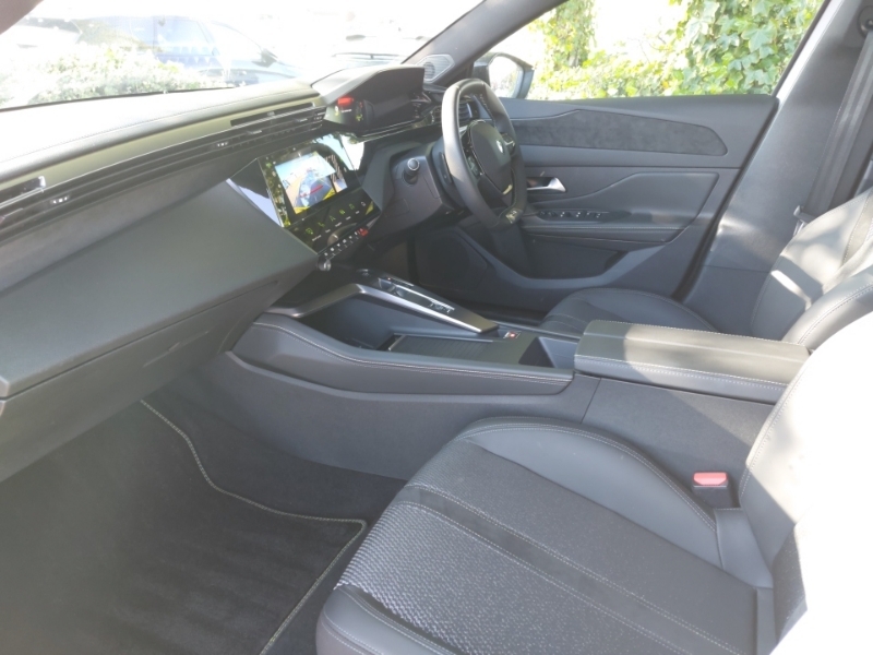 Peugeot 308 1.2 Hybrid 136 Gt E-dsc6 KS25MXX White #5