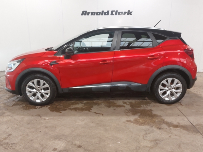 Renault Captur 1.3 Tce 130 Iconic HN70FDK Red #4