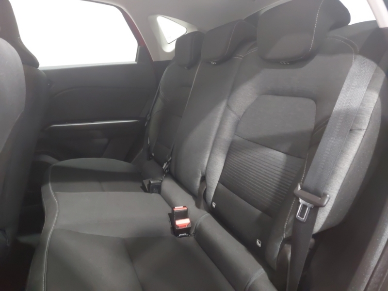 Renault Captur 1.3 Tce 130 Iconic HN70FDK Red #6