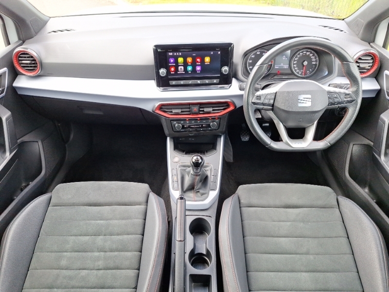Seat Arona 1.0 Tsi 110 Fr Edition PN23UXV White #3