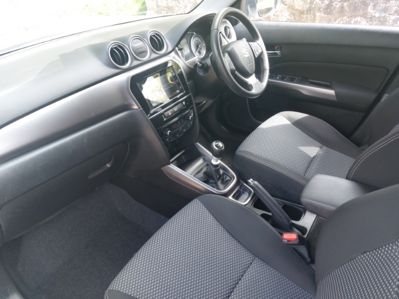 Suzuki Vitara 1.4 Boosterjet 48V Hybrid Sz-t OU72VZV White #5
