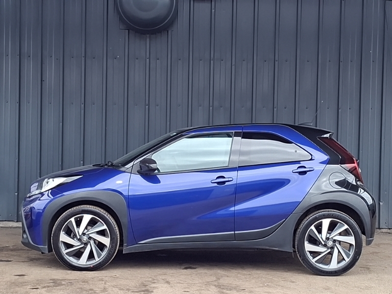 Toyota Aygo X 1.0 Vvt-i Edge URZ6140 Blue #4