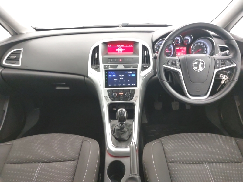 Vauxhall Astra 1.6I 16V Sri White #3