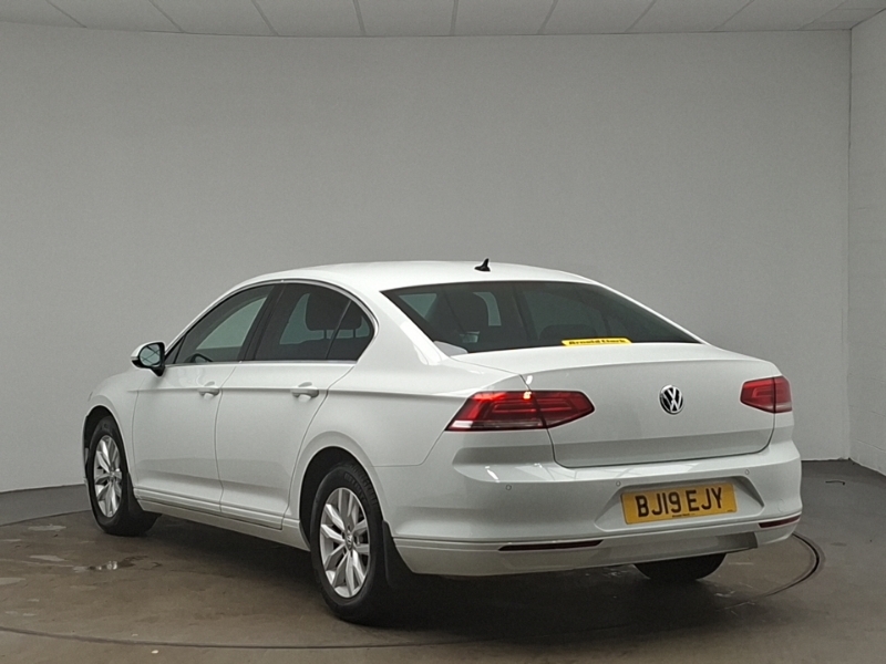 Volkswagen Passat 1.5 Tsi Evo 150 Se Business Dsg White #2