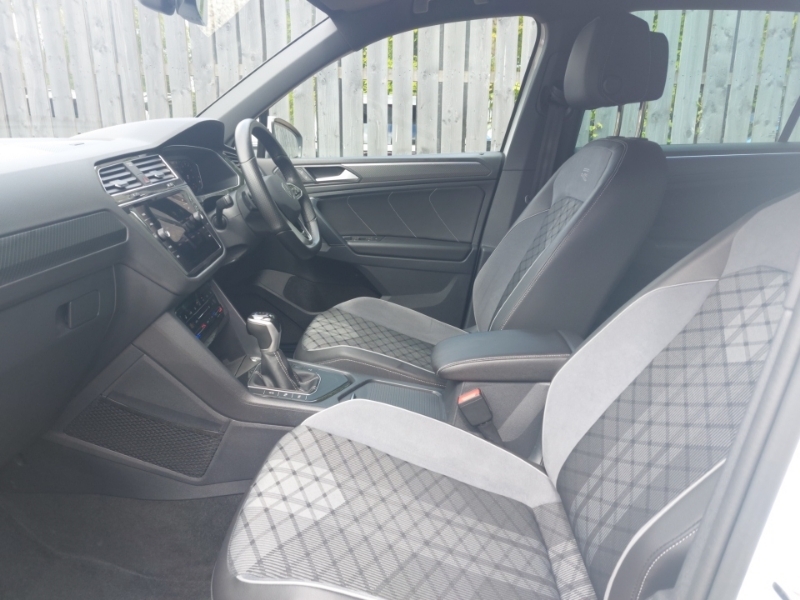 Volkswagen Tiguan 2.0 Tdi R-line Dsg MK23UTG White #5