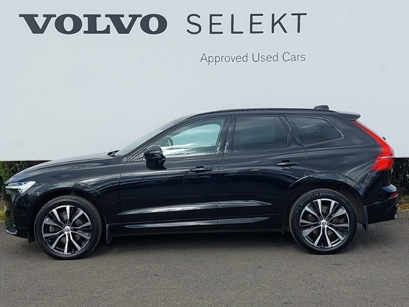Volvo XC60 2.0 B4d Plus Dark Awd Geartronic KR23STX Black #4
