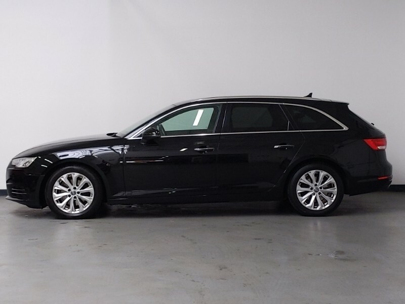 Audi A4 2.0 Tdi Ultra Se S Tronic WK67WCL Black #4