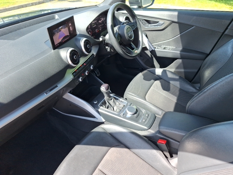 Audi Q2 35 Tfsi S Line S Tronic RE23BZD Grey #5
