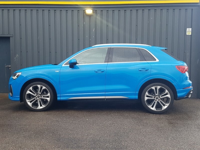 Audi Q3 Estate 40 Tfsi Quattro Vorsprung S Tronic SV19WDF Blue #4