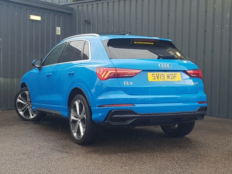 Audi Q3 Estate 40 Tfsi Quattro Vorsprung S Tronic SV19WDF Blue #2