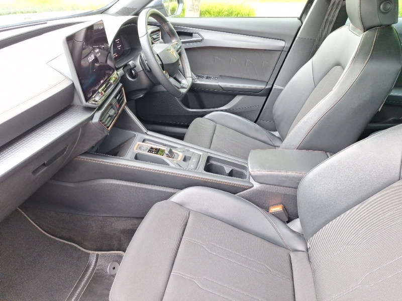 Cupra Formentor 1.5 Etsi 150 V1 Dsg YM74BNF Black #5