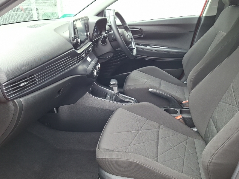 Hyundai Bayon 1.0 Tgdi 48V Mhev Se Connect Dct DY73NPO Red #5