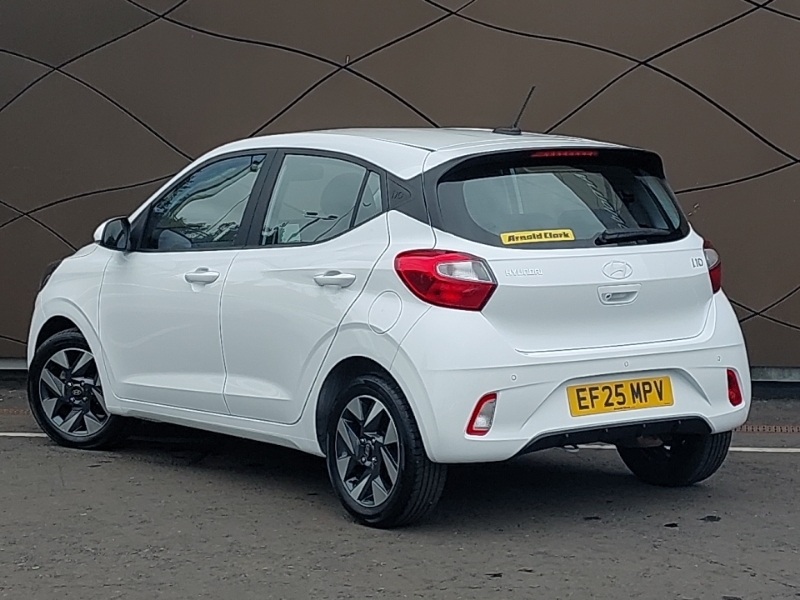 Hyundai I10 1.0 63 Advance Nav EF25MPV White #2