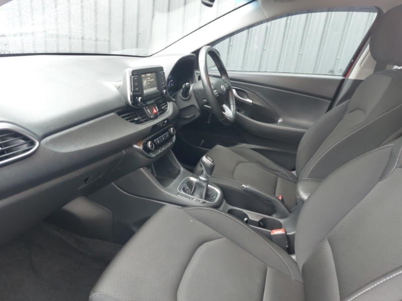 Hyundai I30 1.0T Gdi Se Red #5