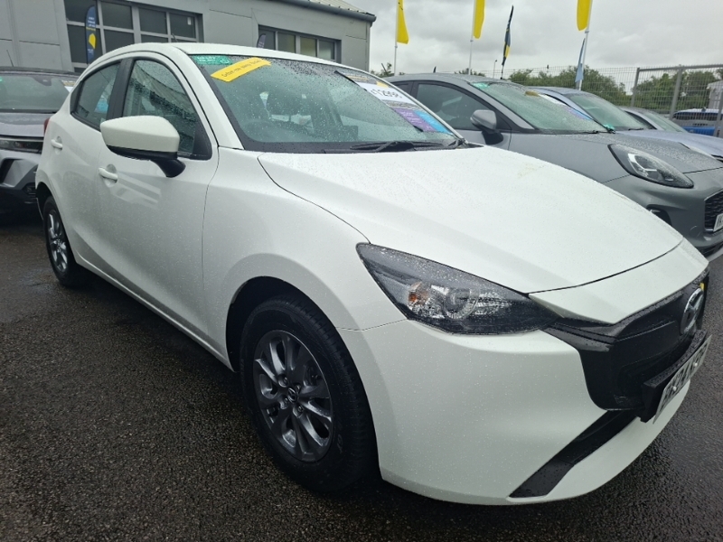 Mazda 2 1.5 Skyactiv G 75 Centre-line White
