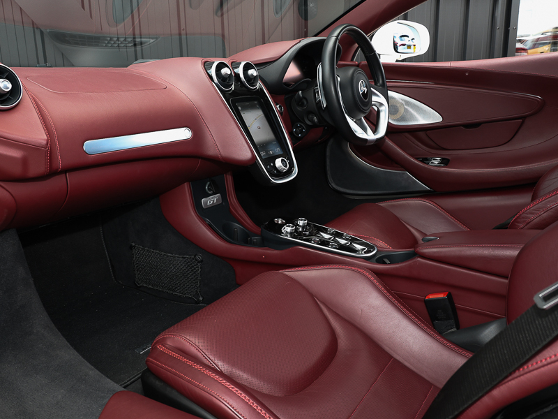 McLaren GT V8 Ssg Silver #3
