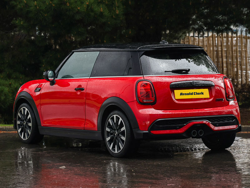 Mini Hatch 2.0 Cooper S Exclusive ML21VUV Red #2