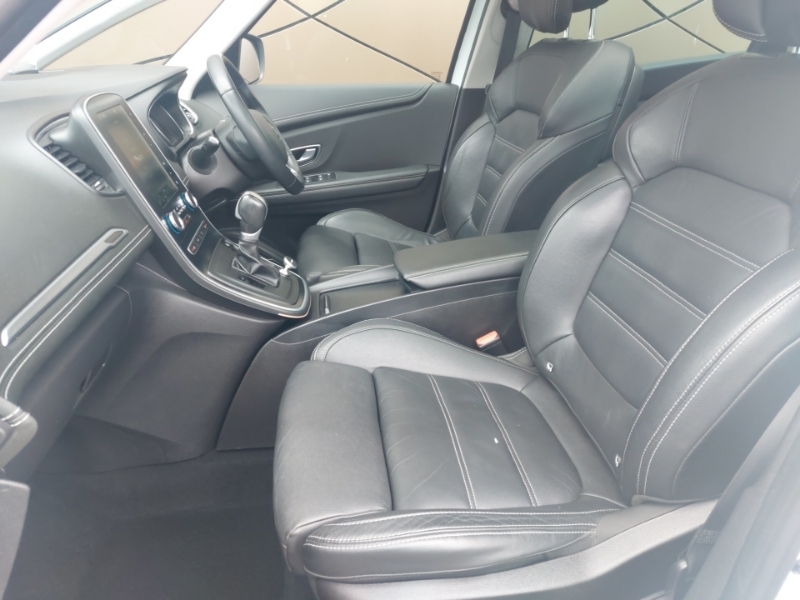 Renault Grand Scenic 1.3 Tce 140 Signature White #5