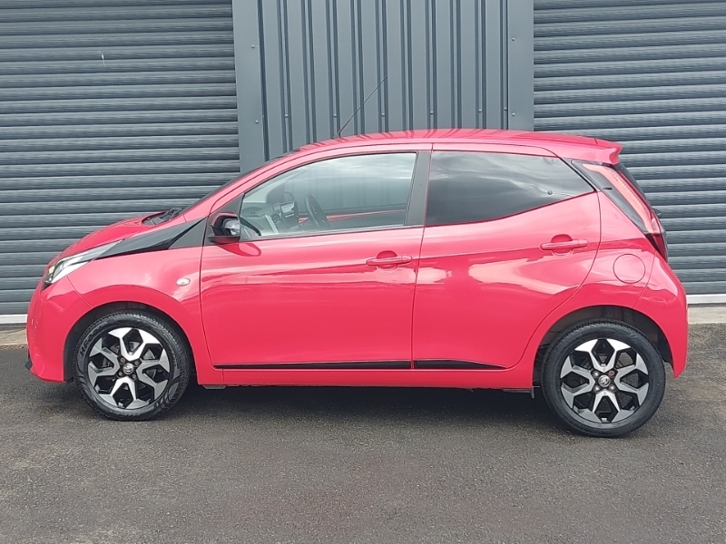 Toyota Aygo 1.0 Vvt-i X-trend SA19OVB Red #4