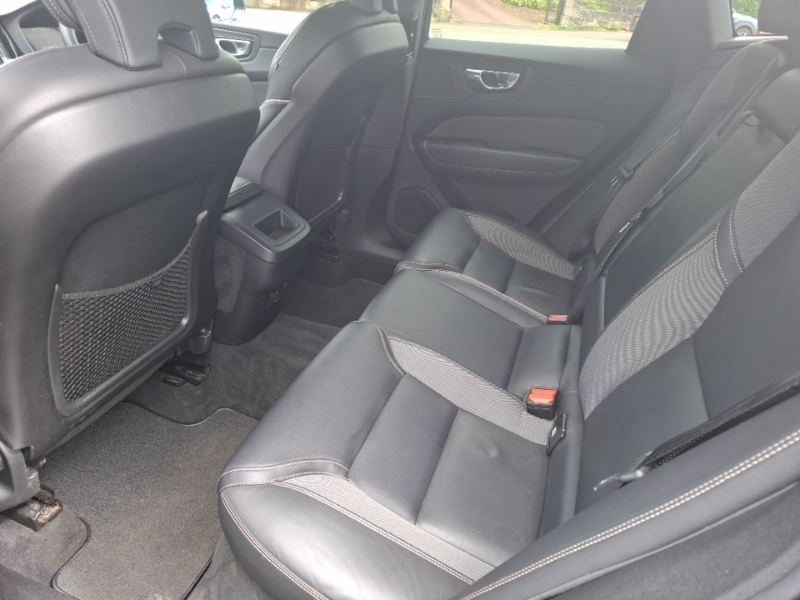 Volvo XC60 2.0 B5p R Design Geartronic SN22JOH Grey #6