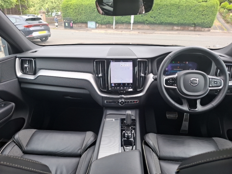Volvo XC60 2.0 B5p R Design Geartronic SN22JOH Grey #3