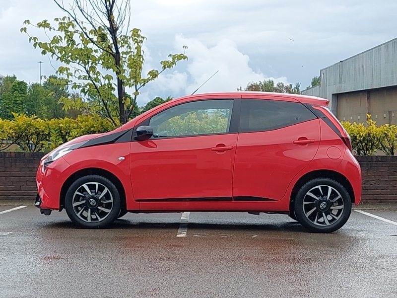 Toyota Aygo 1.0 Vvt-i X-trend Tss Red #4