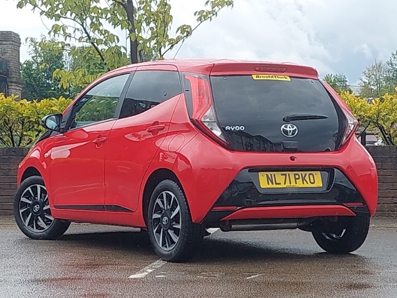 Toyota Aygo 1.0 Vvt-i X-trend Tss Red #2