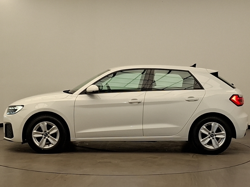Audi A1 25 Tfsi Technik ND72JYS White #4