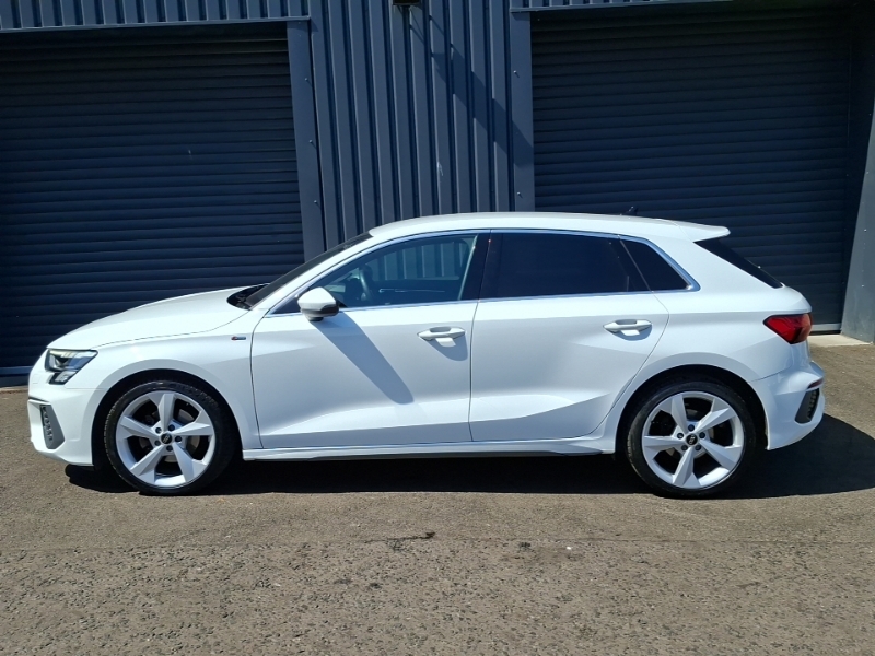 Audi A3 30 Tfsi S Line YS23NGO White #4