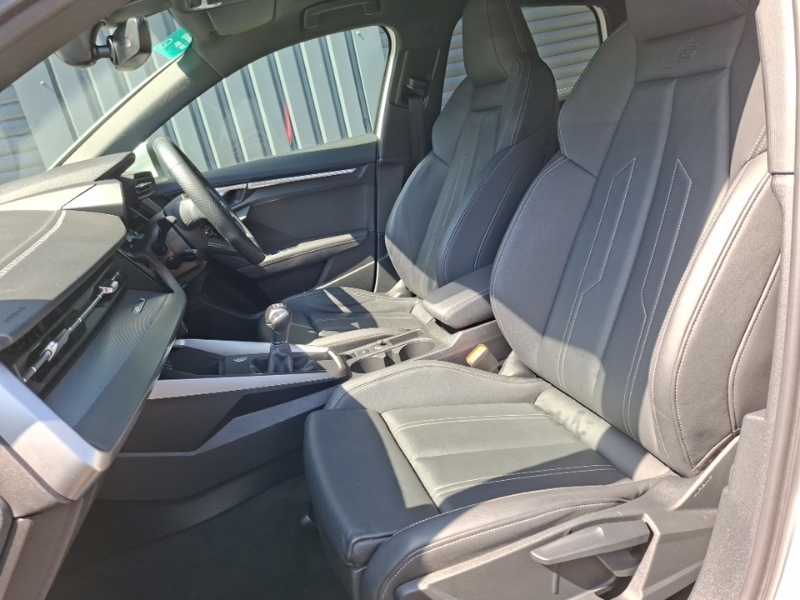 Audi A3 30 Tfsi S Line YS23NGO White #5
