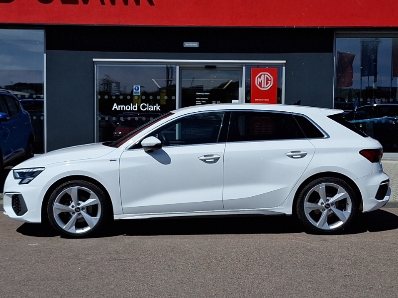 Audi A3 30 Tfsi S Line SV22WDN White #4