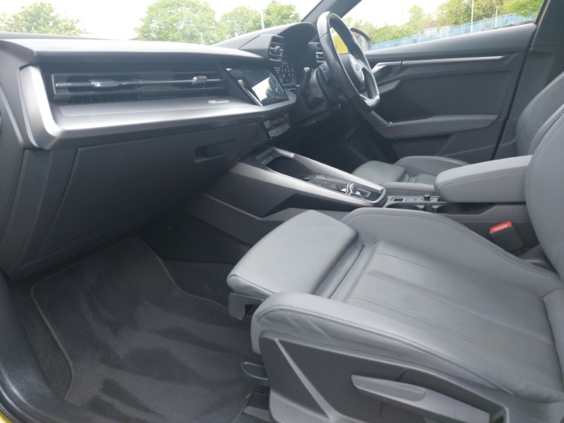 Audi A3 30 Tfsi S Line S Tronic BK23NFY Yellow #5