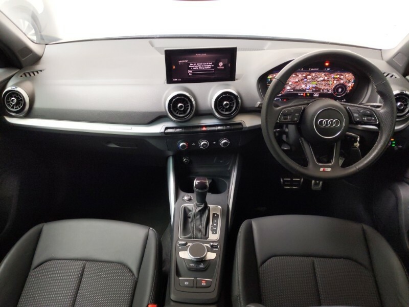 Audi Q2 35 Tfsi S Line S Tronic EK23WTP Blue #3