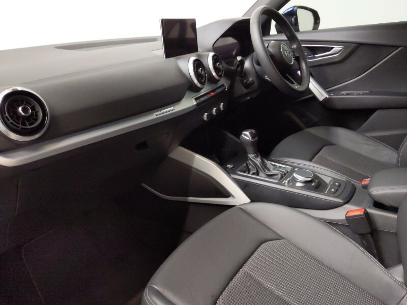 Audi Q2 35 Tfsi S Line S Tronic EK23WTP Blue #5