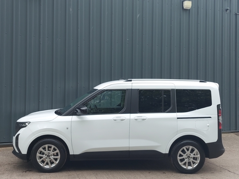 Ford Tourneo Courier 1.0 Ecoboost Titanium White #4