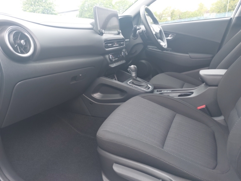 Hyundai Kona 1.6 Gdi Hybrid Premium Dct White #5