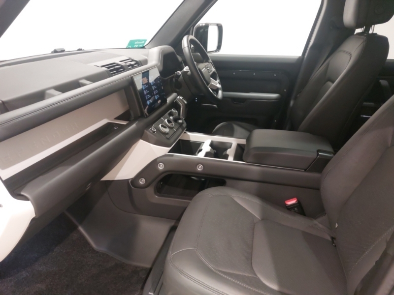 Land Rover Defender 110 3.0 D250 X-dynamic Hse 110 BN25ZSJ Black #5