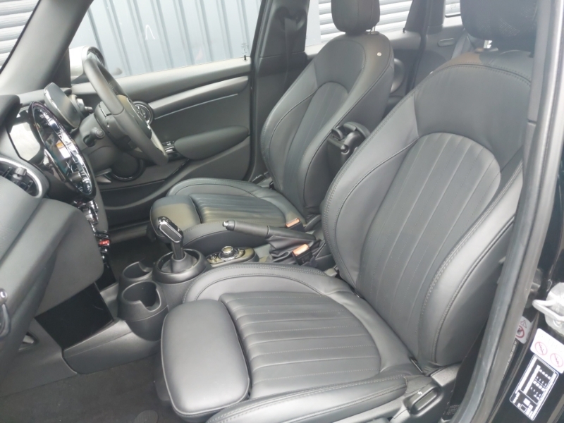 Mini Hatch 1.5 Cooper Exclusive Premium Plus PK23BWA Black #5