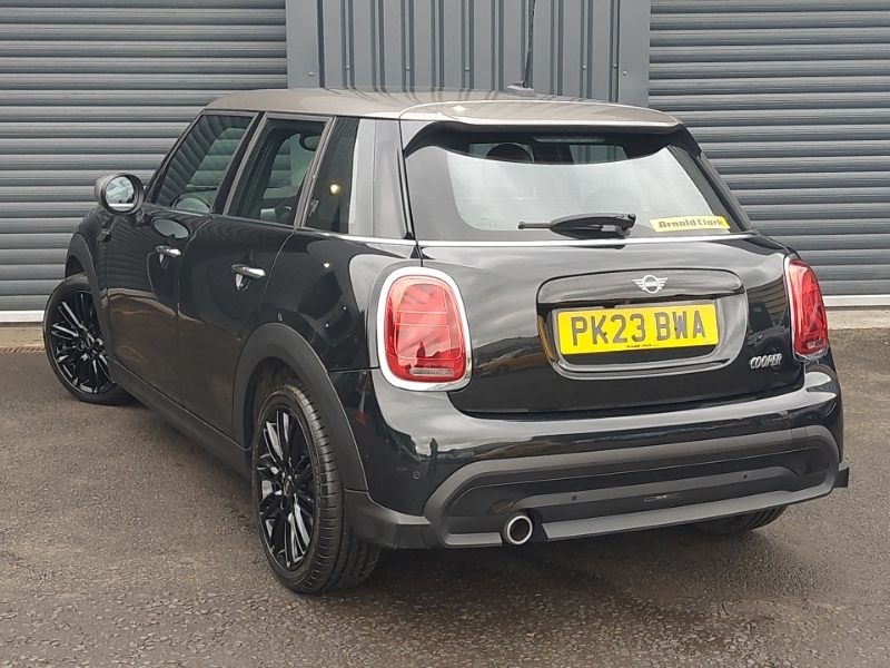 Mini Hatch 1.5 Cooper Exclusive Premium Plus PK23BWA Black #2