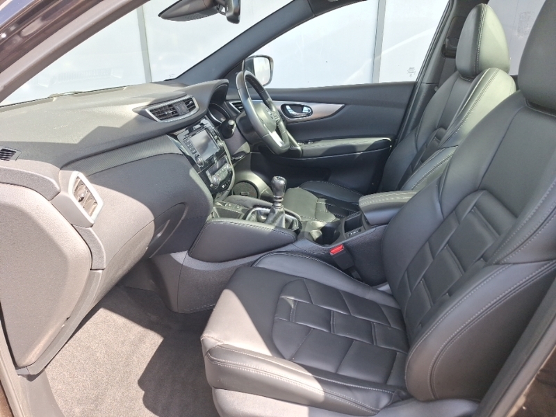 Nissan Qashqai 1.6 Dci Tekna VX67EPK Purple #5