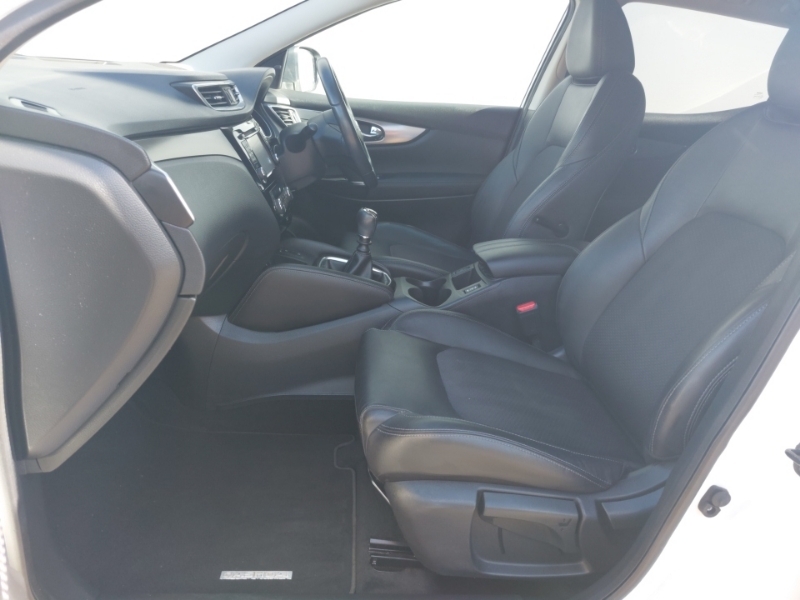 Nissan Qashqai 1.6 Dig-t Tekna White #5