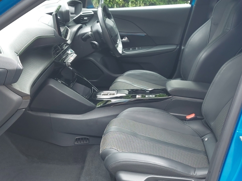 Peugeot e-2008 100Kw Gt 50Kwh CL23OUJ Blue #5