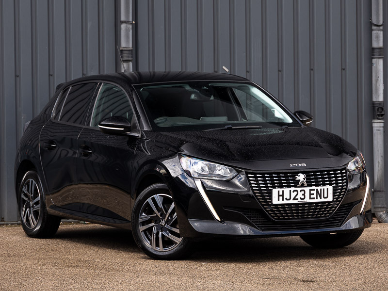 Peugeot 208 1.2 Puretech 130 Allure Premium Eat8 Black
