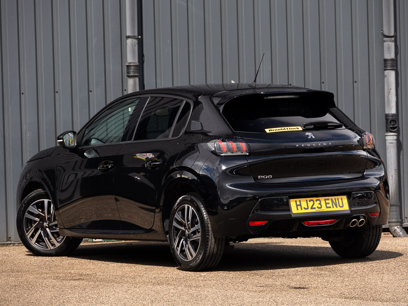 Peugeot 208 1.2 Puretech 130 Allure Premium Eat8 Black #2