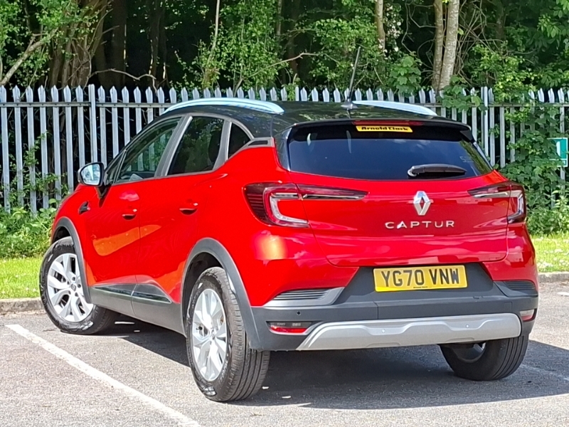 Renault Captur 1.0 Tce 100 Iconic YG70VNW Red #2