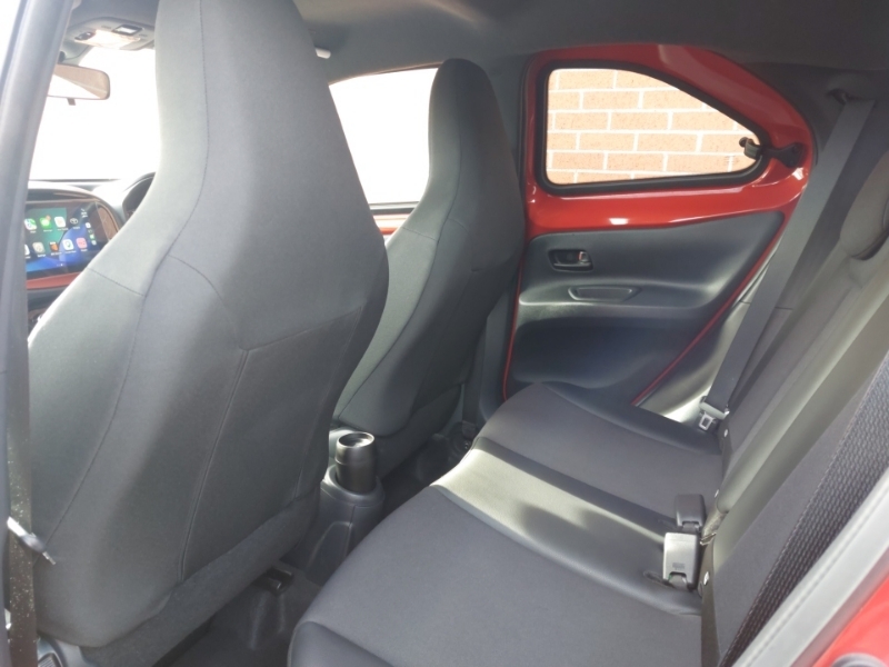 Toyota Aygo X 1.0 Vvt-i Exclusive SD24WKP Red #6