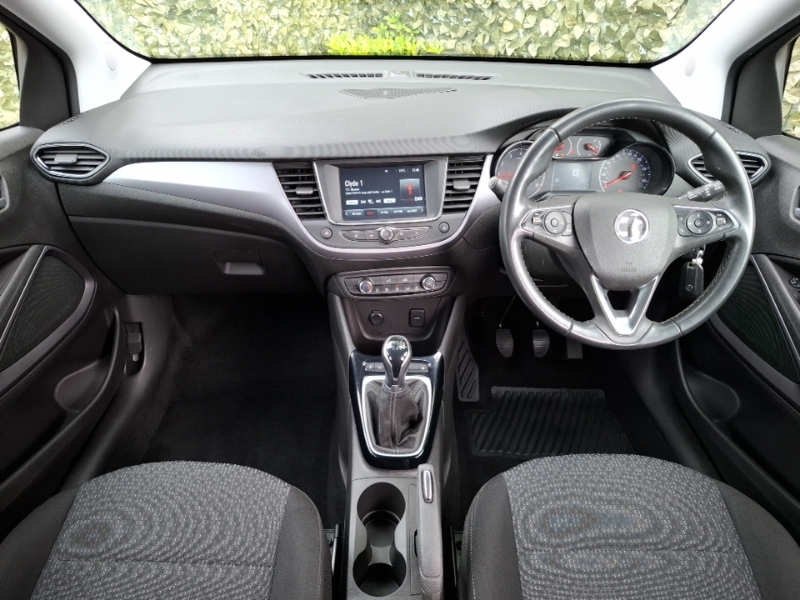 Vauxhall Crossland 1.2 Design SC22EUF Red #3